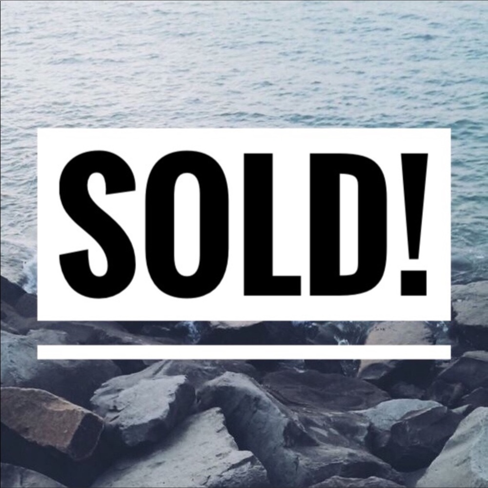 SOLD beyond this point🛍🛍